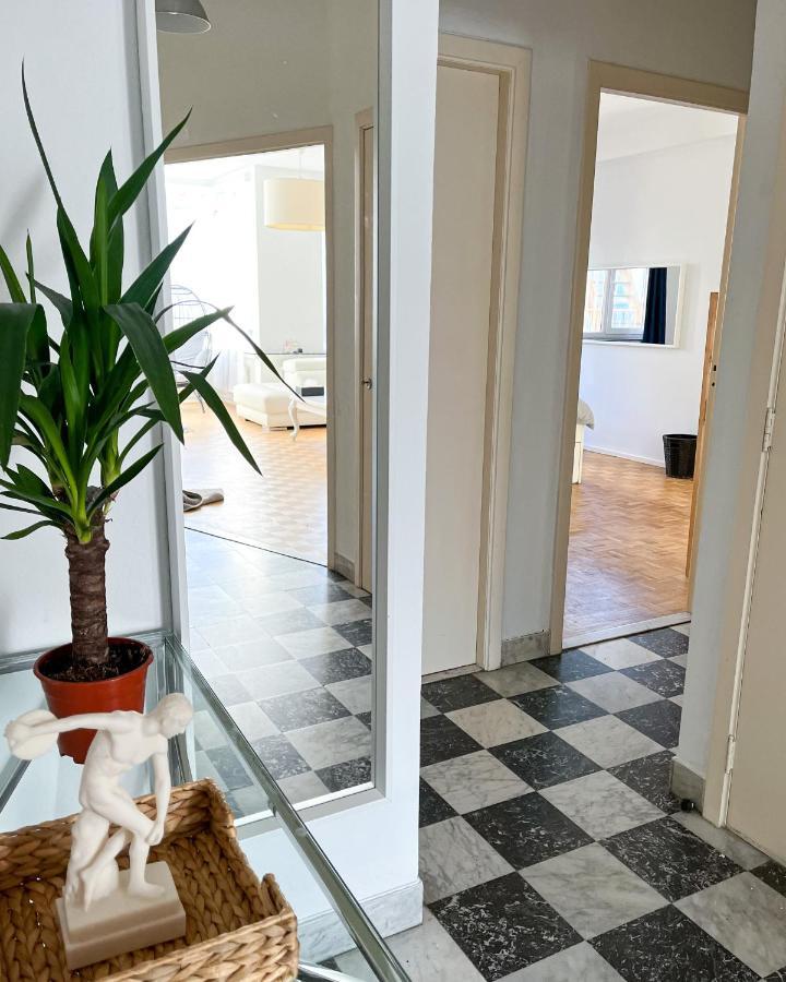 Cosy Two Bedroom Apartment In Brussels Bruxelas Exterior foto